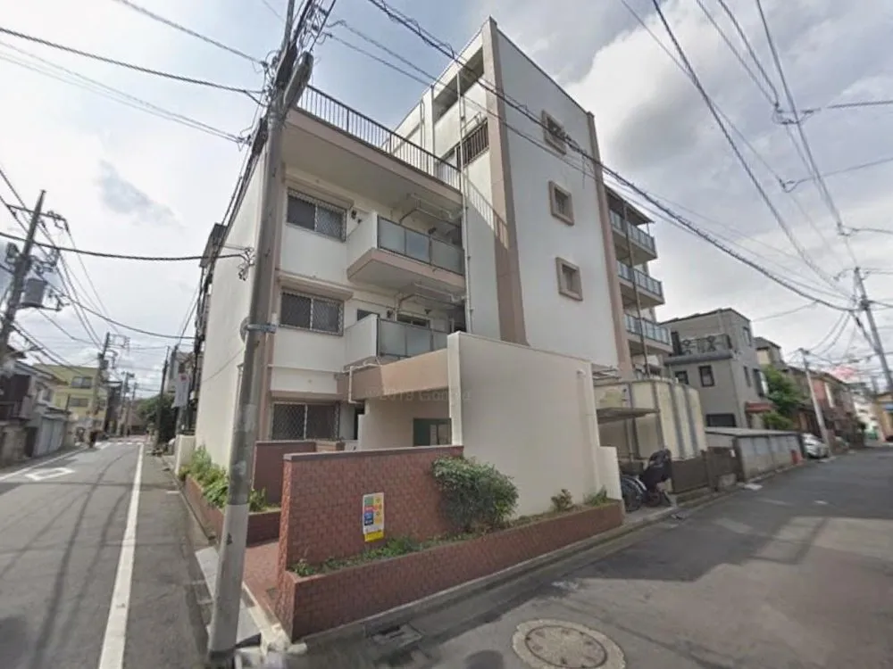 Condo in Ota
